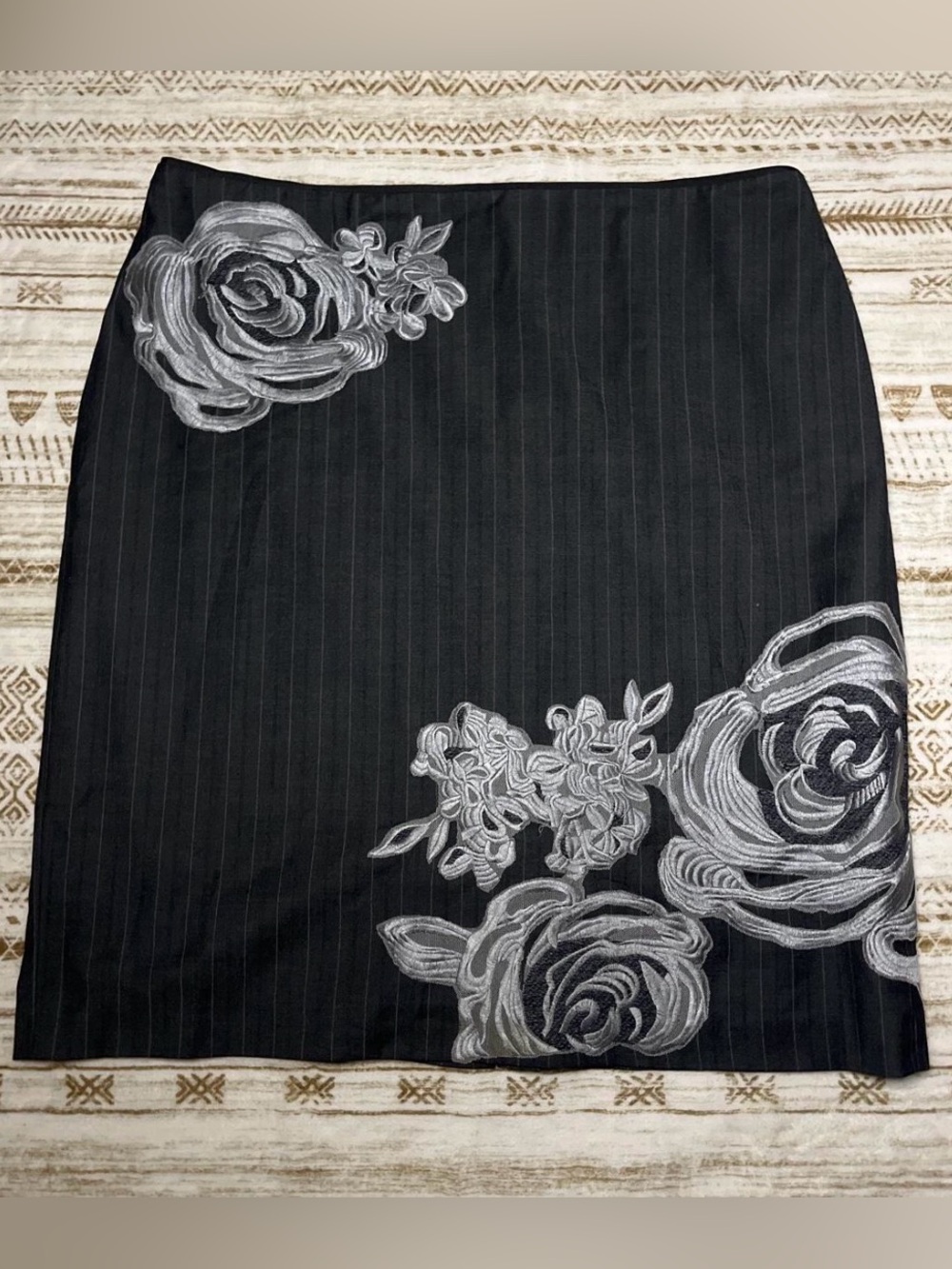 Peter Nygard Black Pencil Skirt with Silver Floral Embroidery